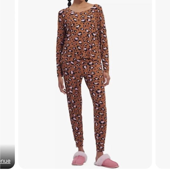 UGG Other - NWT UGGs pajama set